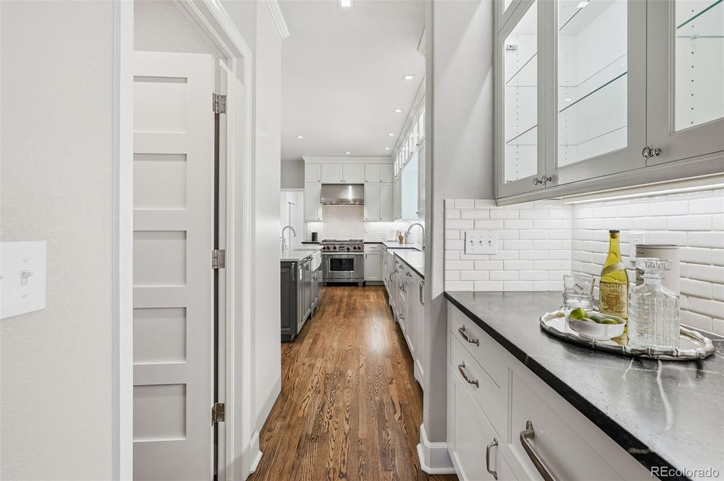Image 13 of property listing at 2515 S Clayton Street, Denver, CO 80210