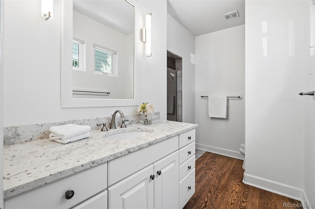 Image 18 of property listing at 2515 S Clayton Street, Denver, CO 80210