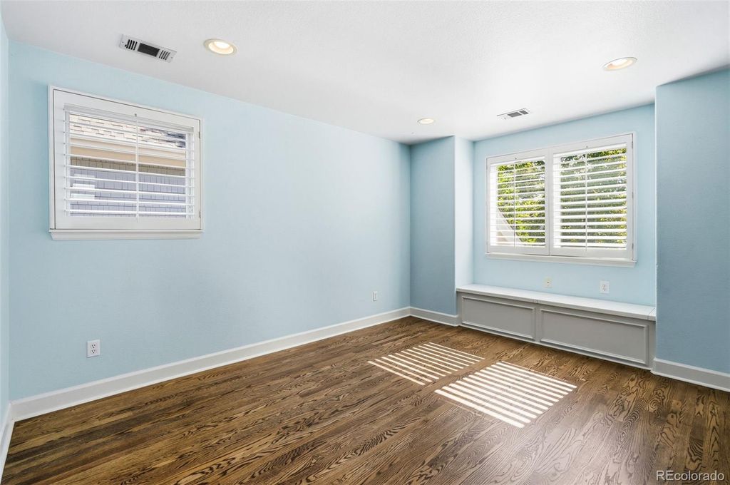 Image 32 of property listing at 2515 S Clayton Street, Denver, CO 80210