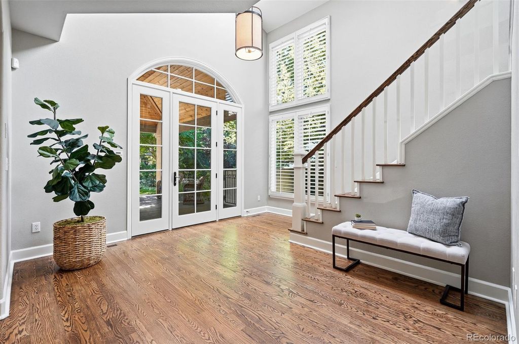 Image 5 of property listing at 2515 S Clayton Street, Denver, CO 80210
