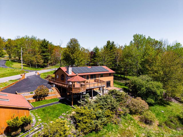 203 Skyline Drive, Woodbourne, NY 12788