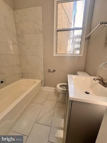 228 N KENWOOD AVE, Baltimore, MD 21224
