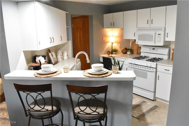 1133 Red Tail Hawk Court 6, Boardman, OH 44512