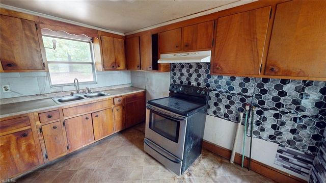 289 Wise LN, Mattaponi, VA 23110