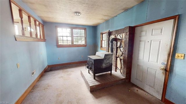 289 Wise LN, Mattaponi, VA 23110