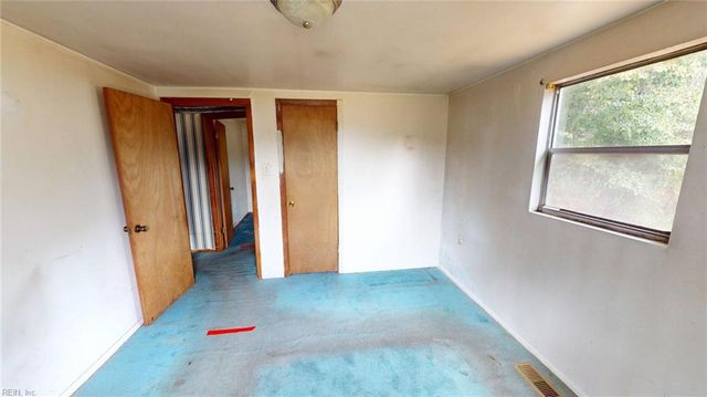 289 Wise LN, Mattaponi, VA 23110