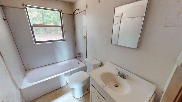 289 Wise LN, Mattaponi, VA 23110