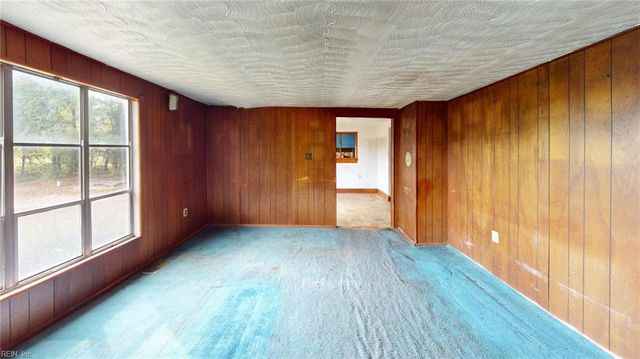 289 Wise LN, Mattaponi, VA 23110