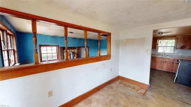 289 Wise LN, Mattaponi, VA 23110