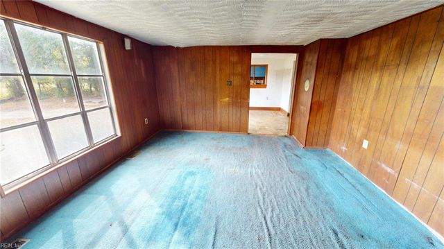 289 Wise LN, Mattaponi, VA 23110