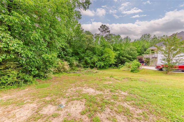 51 Legend Creek Way, Douglasville, GA 30134