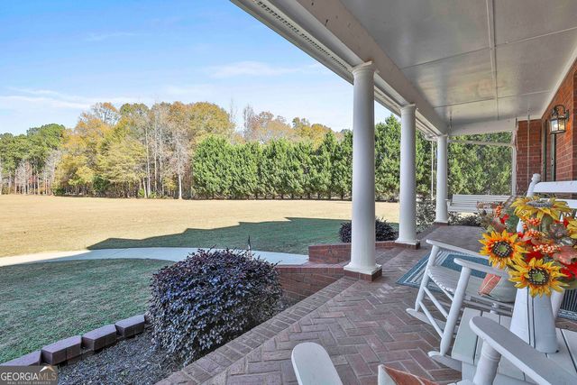 395 W McIntosh Road, Brooks, GA 30205