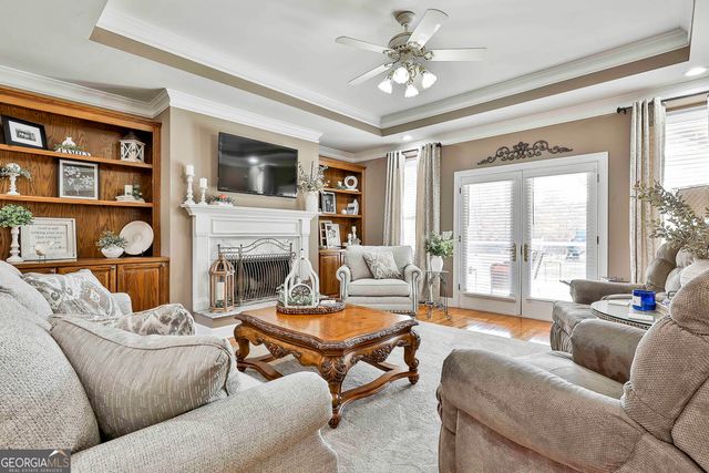 395 W McIntosh Road, Brooks, GA 30205