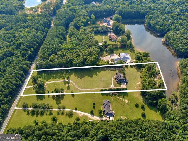 395 W McIntosh Road, Brooks, GA 30205