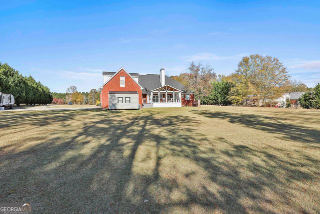 395 W McIntosh Road, Brooks, GA 30205