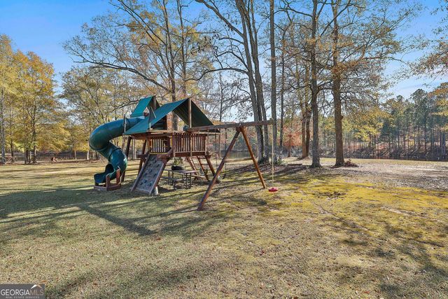 395 W McIntosh Road, Brooks, GA 30205