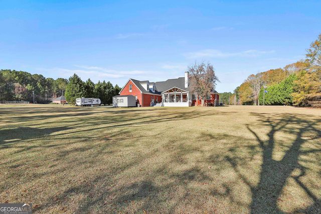 395 W McIntosh Road, Brooks, GA 30205