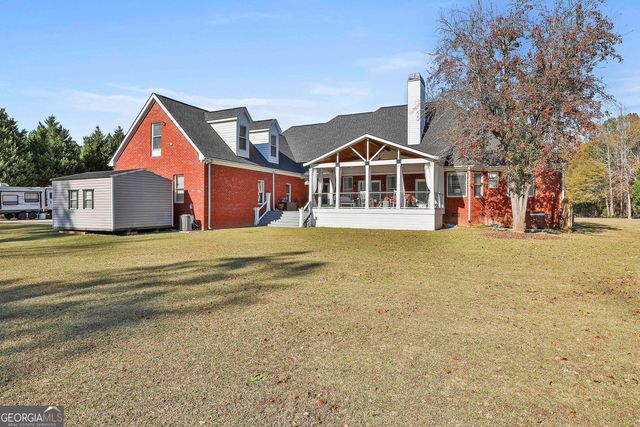 395 W McIntosh Road, Brooks, GA 30205