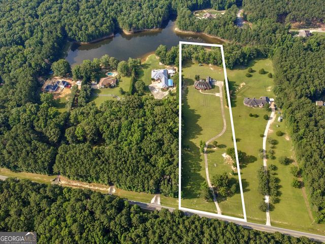 395 W McIntosh Road, Brooks, GA 30205