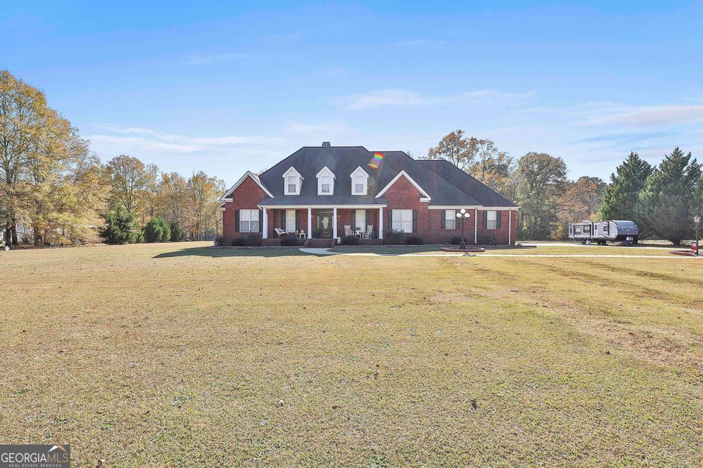 395 W McIntosh Road, Brooks, GA 30205