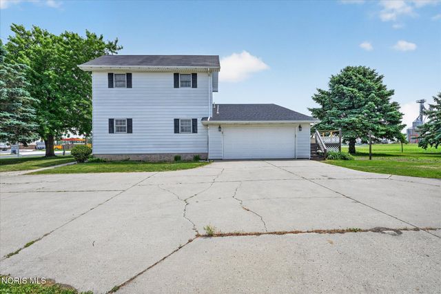 9111 County Road H, Delta, OH 43515