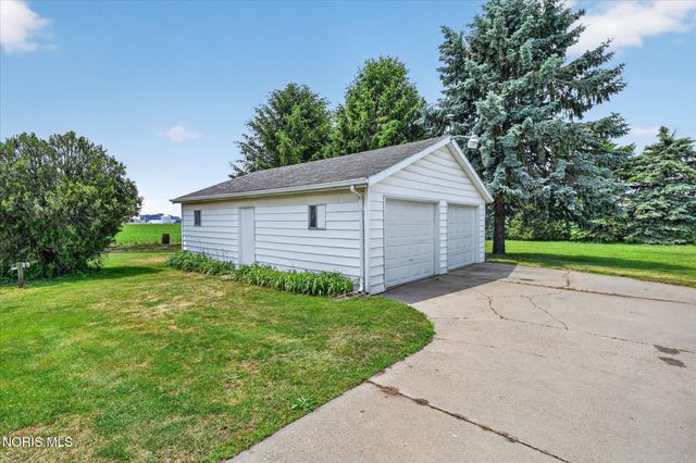 9111 County Road H, Delta, OH 43515
