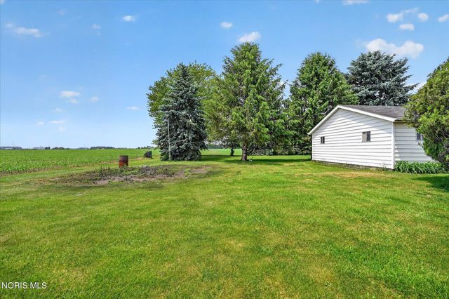 9111 County Road H, Delta, OH 43515