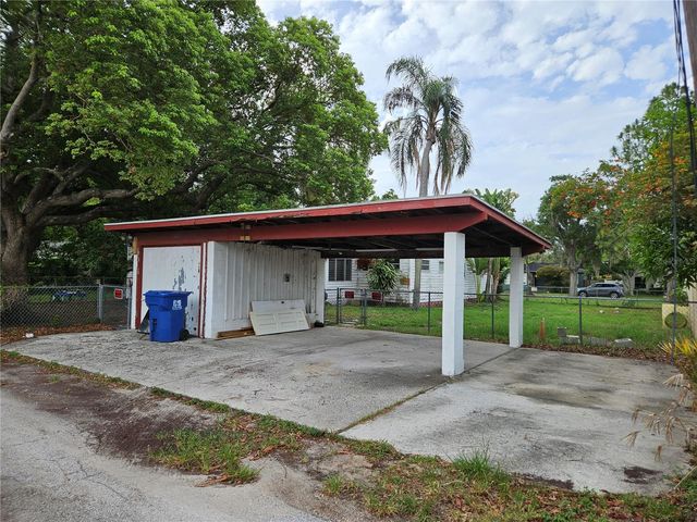 4605 8TH AVENUE N, St Petersburg, FL 33713