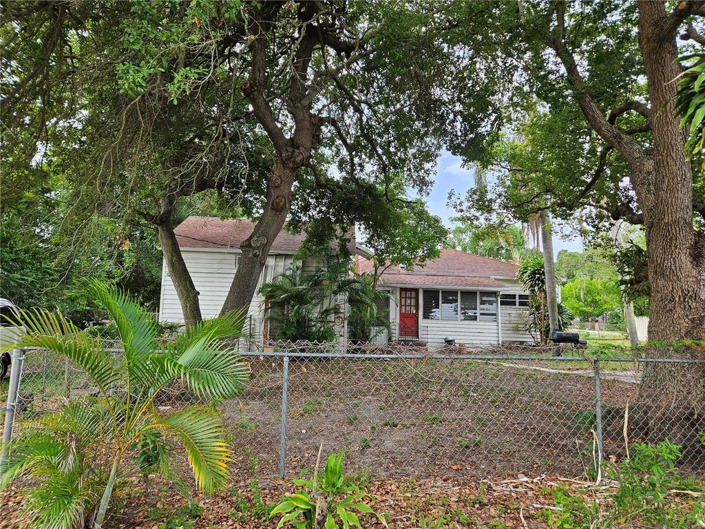 4605 8TH AVENUE N, St Petersburg, FL 33713
