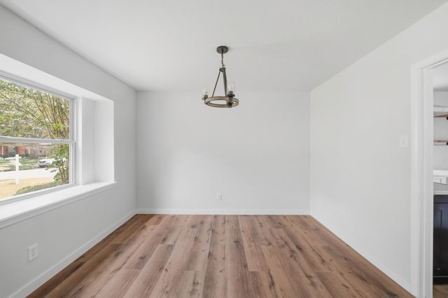5926 Warm Springs Road, Houston, TX 77035