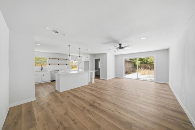 5926 Warm Springs Road, Houston, TX 77035