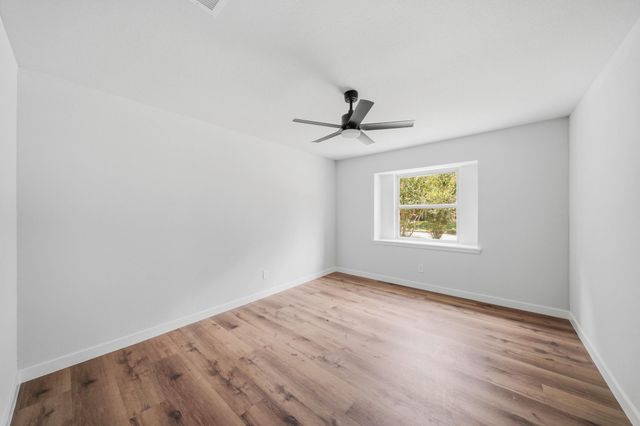 5926 Warm Springs Road, Houston, TX 77035