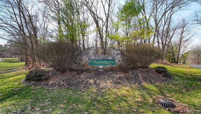 7051 Sanctuary Drive, Jackson, MI 49201