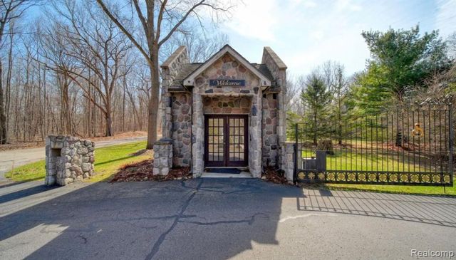 7051 Sanctuary Drive, Jackson, MI 49201