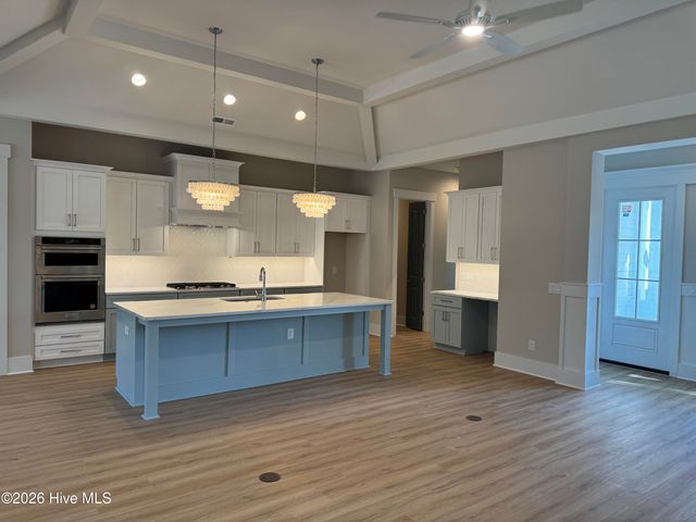 9418 Fallen Pear Lane NE, Leland, NC 28451