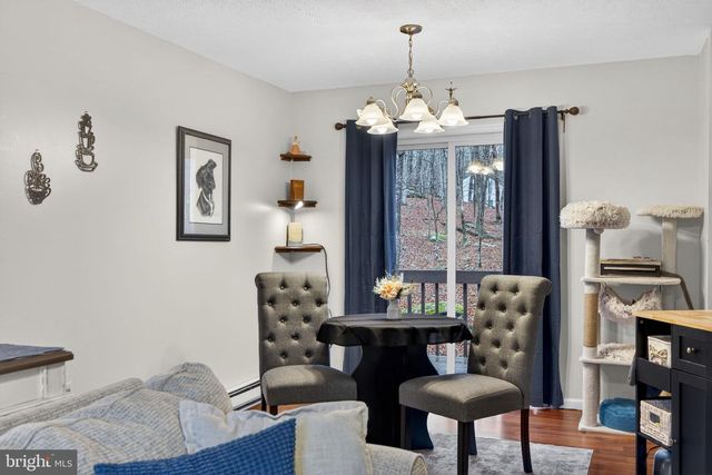 244 CANTERBURY RD, Bushkill, PA 18324