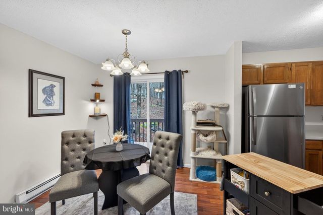 244 CANTERBURY RD, Bushkill, PA 18324