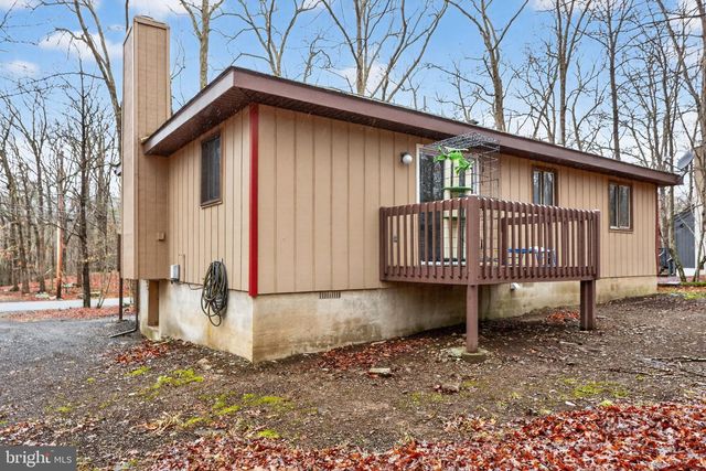 244 CANTERBURY RD, Bushkill, PA 18324