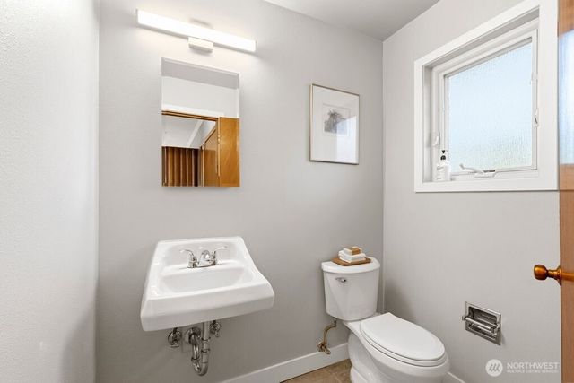 10851 Marine View Drive, Seattle, WA 98146