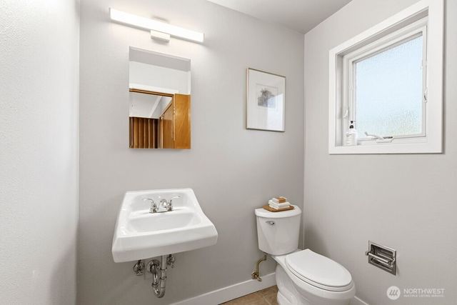 10851 Marine View Drive, Seattle, WA 98146