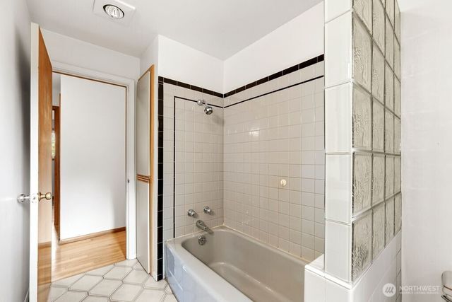 10851 Marine View Drive, Seattle, WA 98146