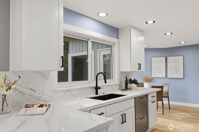 10851 Marine View Drive, Seattle, WA 98146