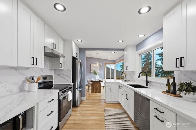10851 Marine View Drive, Seattle, WA 98146