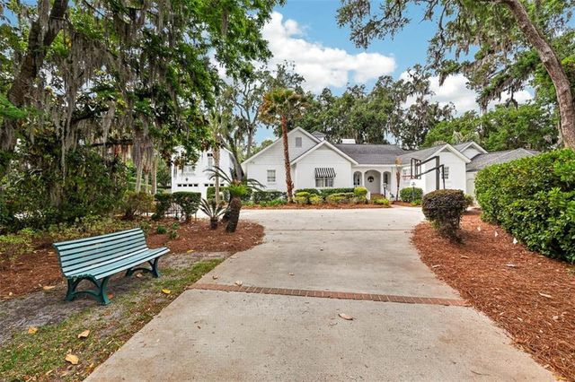 203 Merion Street, St. Simons Island, GA 31522