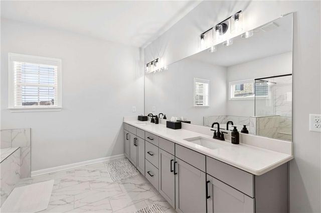 3481 Jasmine SW Way, Atlanta, GA 30331