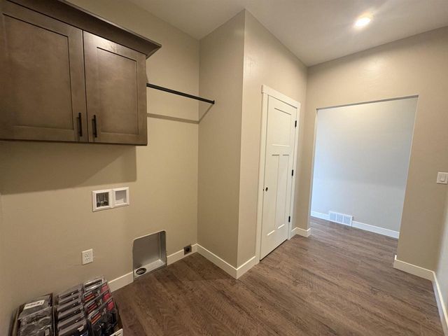 8339 MARLO AVENUE, Neenah, WI 54956