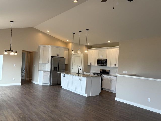 8339 MARLO AVENUE, Neenah, WI 54956