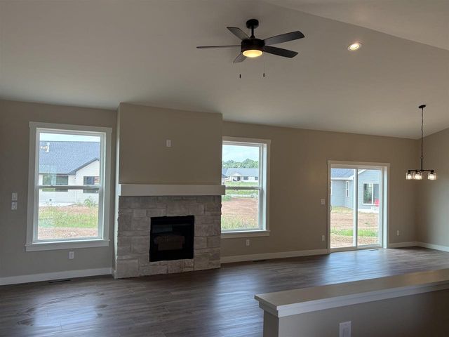 8339 MARLO AVENUE, Neenah, WI 54956