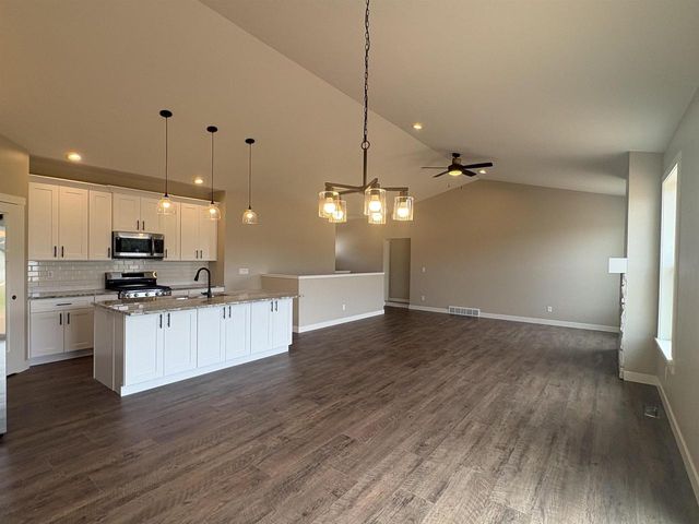 8339 MARLO AVENUE, Neenah, WI 54956