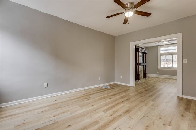 2247 Wilson Ave, Perry Hilltop, PA 15214